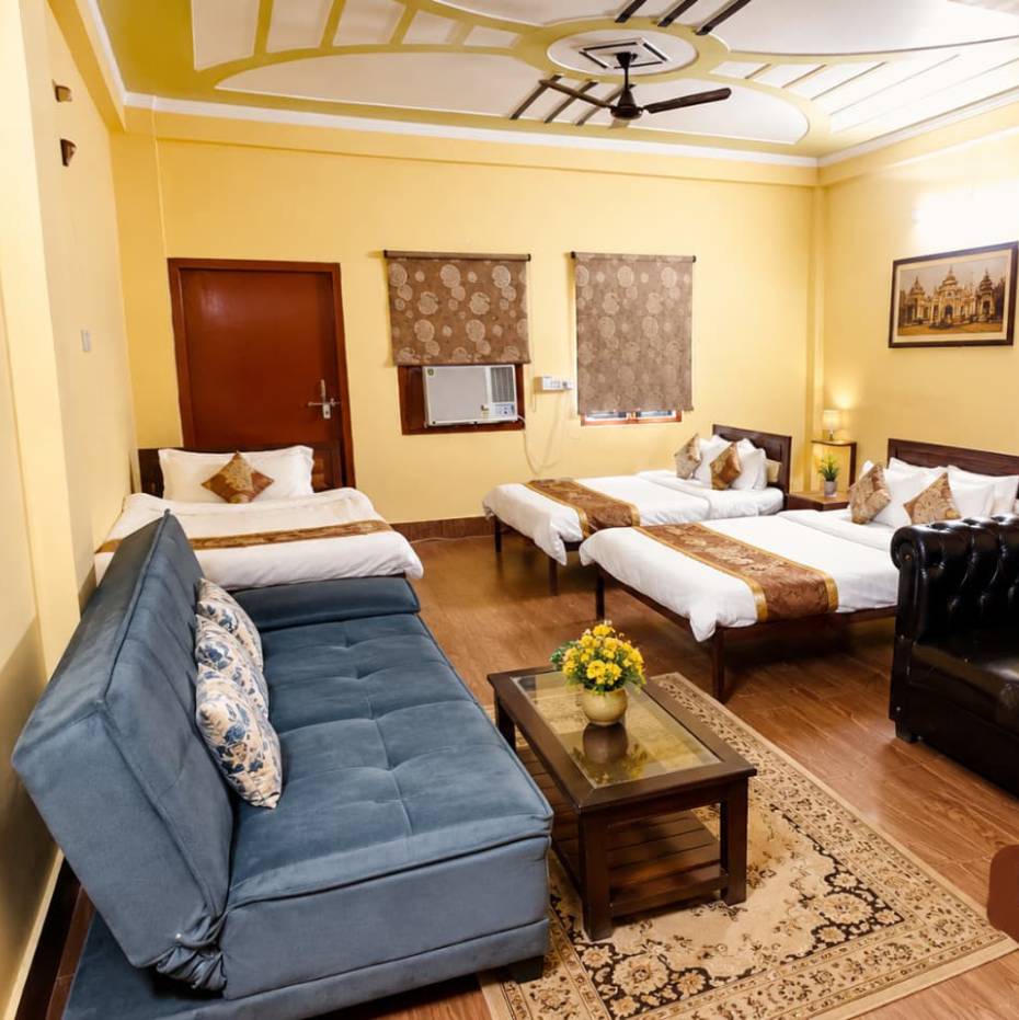 Awadh Kunj Palace 